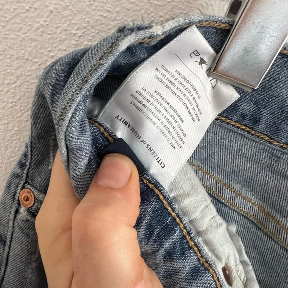 Citizens of Humanity Sacha High-Rise Wide-Leg Jeans, size 33 - Picture 5 of 7